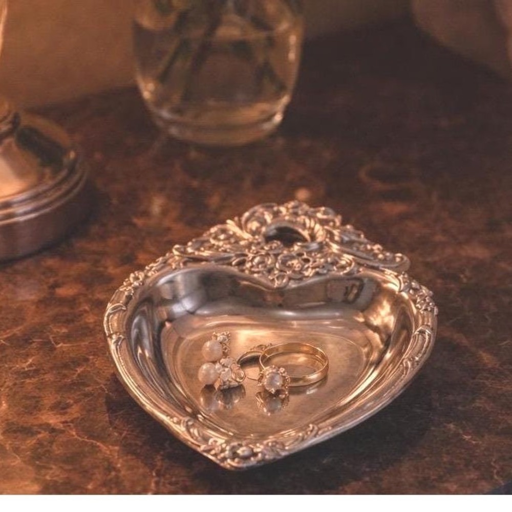 Leonard Silverplate Trinket ‎ Vanity Dish Ornate Heart Shaped Floral Italy VTG